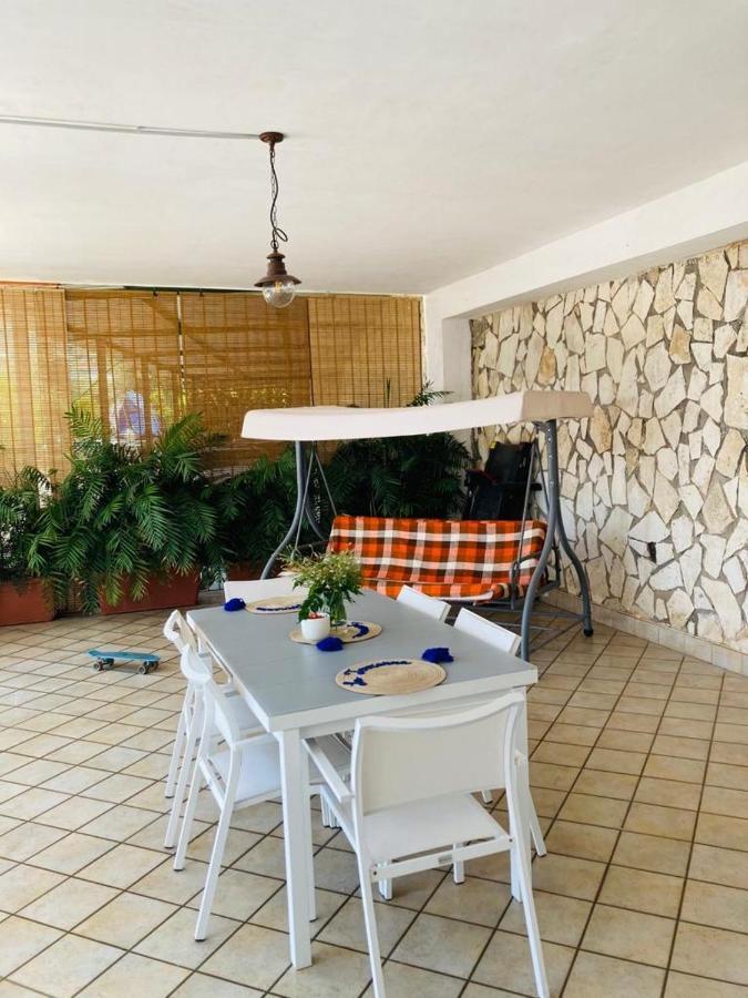La Terrazza Apartment วีโกเอเกวนเซ ภายนอก รูปภาพ