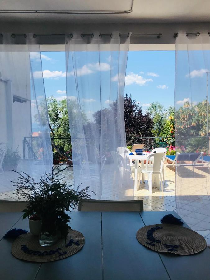 La Terrazza Apartment วีโกเอเกวนเซ ภายนอก รูปภาพ