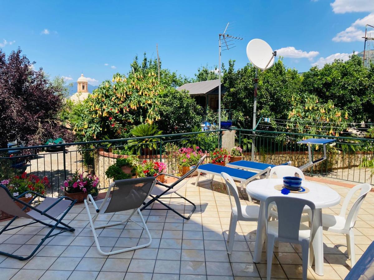 La Terrazza Apartment วีโกเอเกวนเซ ภายนอก รูปภาพ