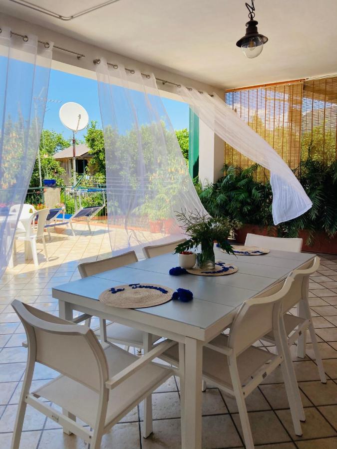 La Terrazza Apartment วีโกเอเกวนเซ ภายนอก รูปภาพ