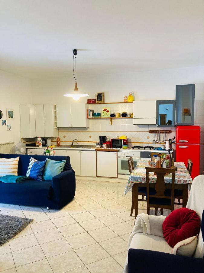 La Terrazza Apartment วีโกเอเกวนเซ ภายนอก รูปภาพ